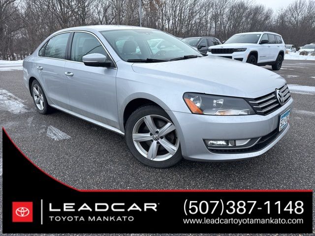 2015 Volkswagen Passat 1.8T Limited