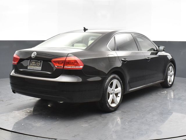 2015 Volkswagen Passat 1.8T Limited