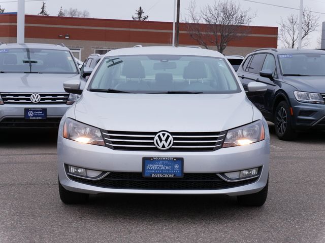 2015 Volkswagen Passat 1.8T Limited