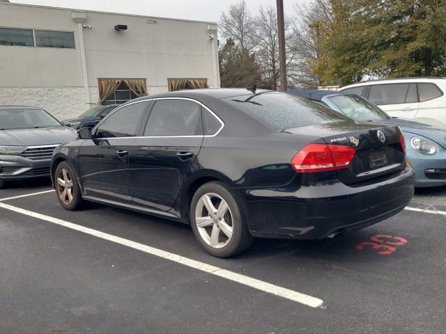 2015 Volkswagen Passat 1.8T Limited