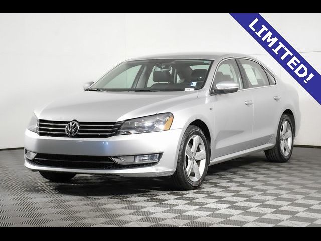 2015 Volkswagen Passat 1.8T Limited