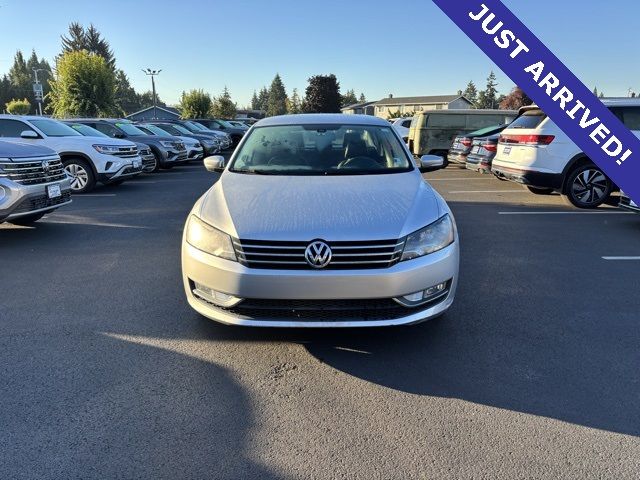 2015 Volkswagen Passat 1.8T Limited