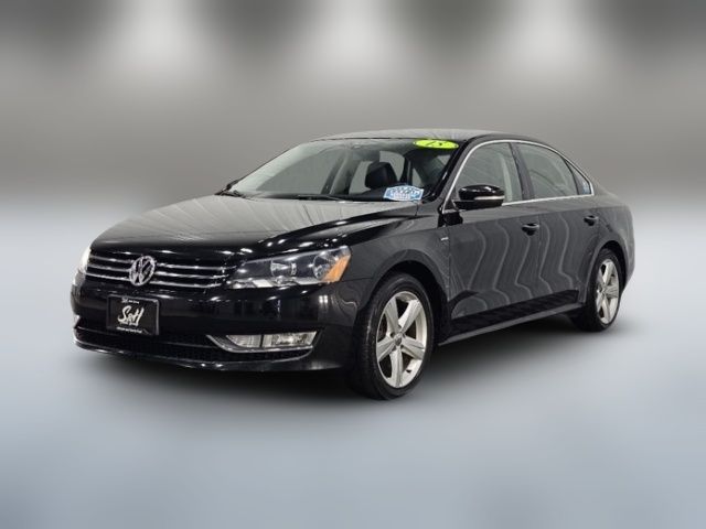 2015 Volkswagen Passat 1.8T Limited