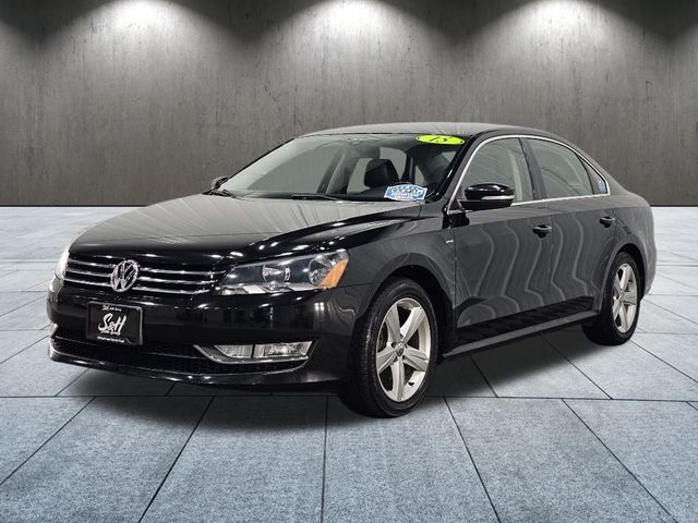 2015 Volkswagen Passat 1.8T Limited