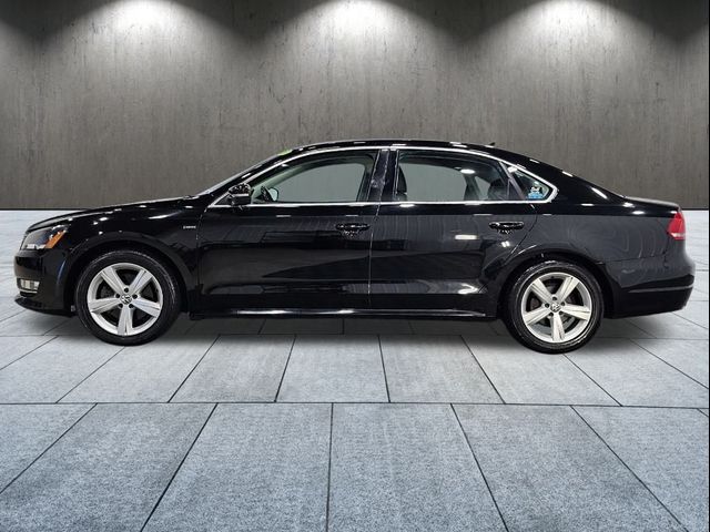 2015 Volkswagen Passat 1.8T Limited