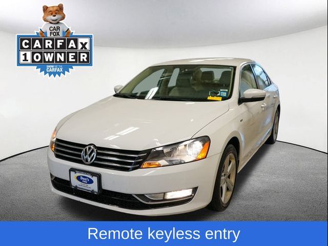 2015 Volkswagen Passat 1.8T Limited