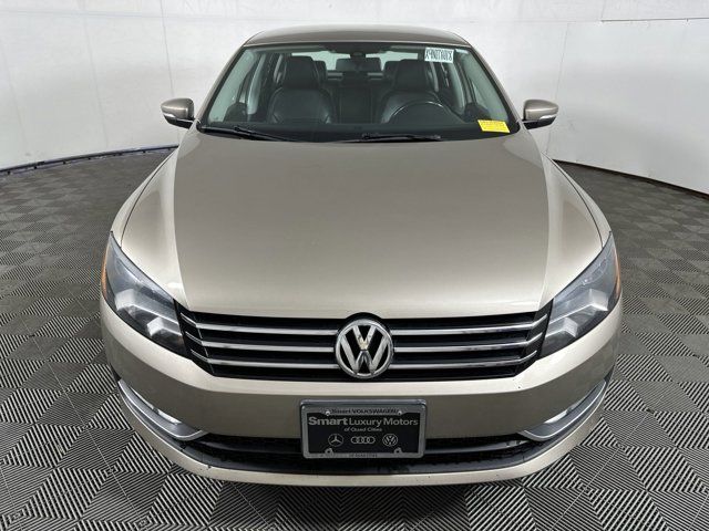 2015 Volkswagen Passat 1.8T Limited