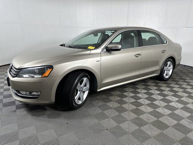 2015 Volkswagen Passat 1.8T Limited