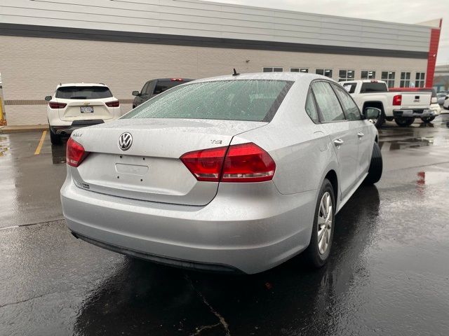 2015 Volkswagen Passat 1.8T S