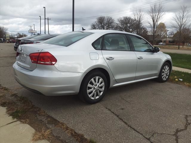 2015 Volkswagen Passat 1.8T S