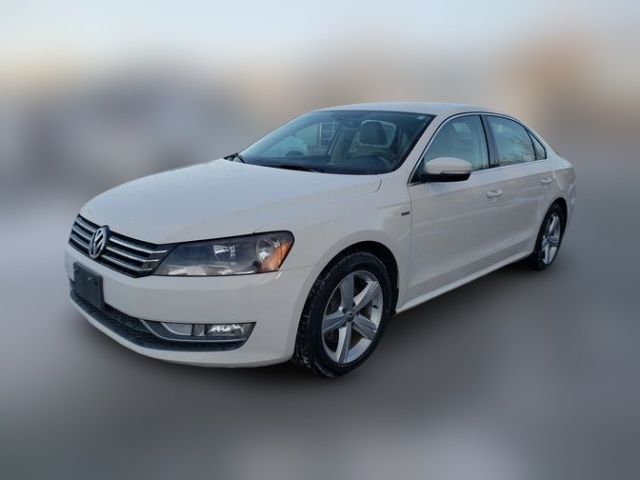 2015 Volkswagen Passat 1.8T Limited