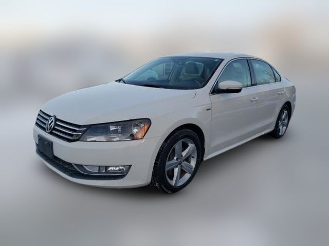 2015 Volkswagen Passat 1.8T Limited