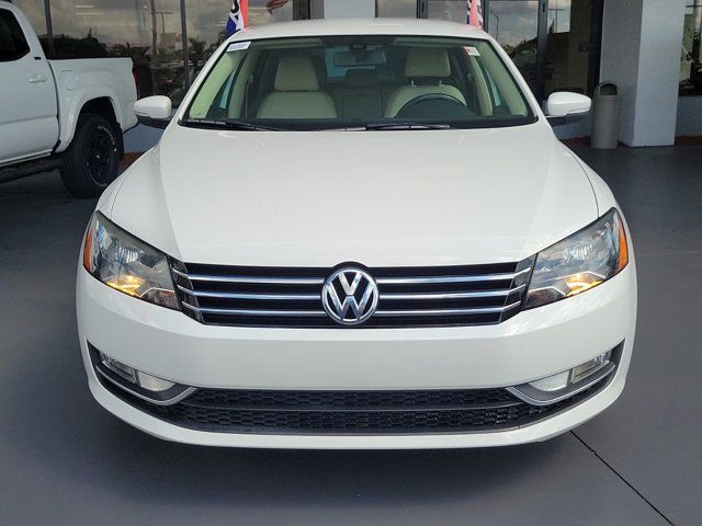 2015 Volkswagen Passat 1.8T Limited