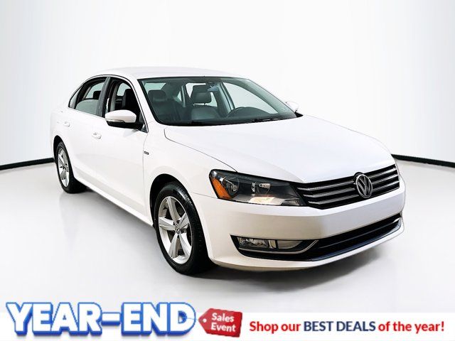 2015 Volkswagen Passat 1.8T Limited