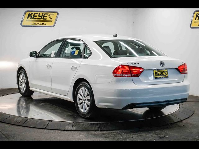 2015 Volkswagen Passat 