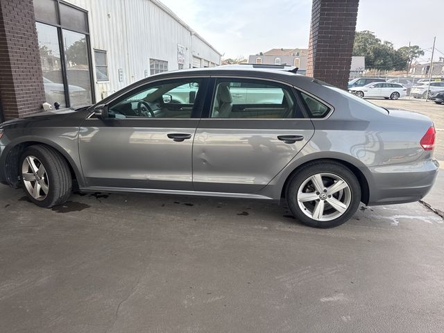 2015 Volkswagen Passat 1.8T SE