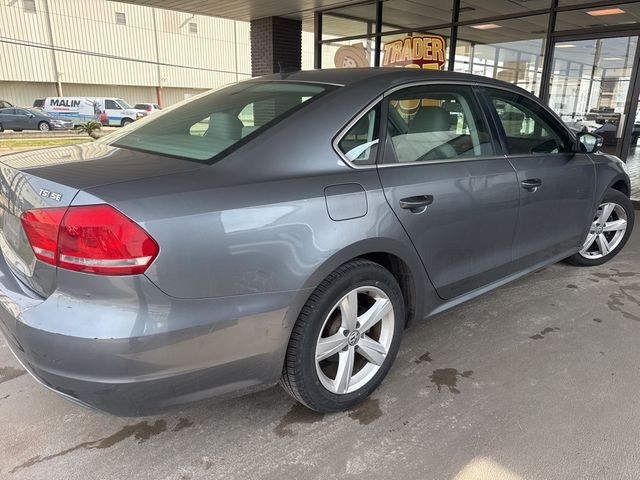 2015 Volkswagen Passat 1.8T SE