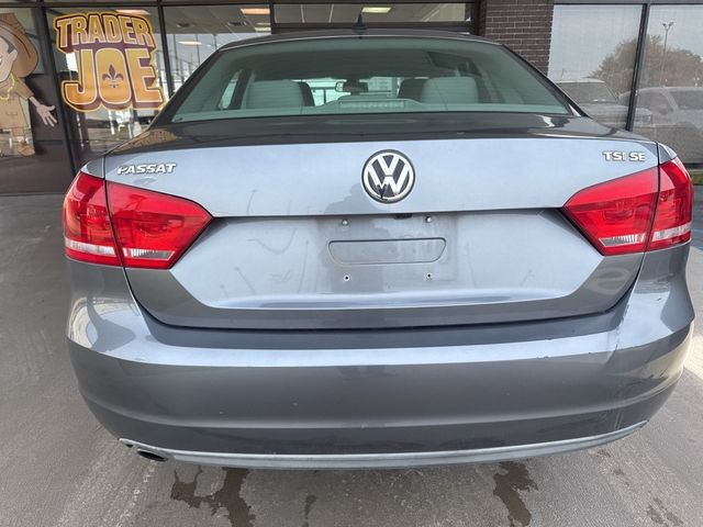 2015 Volkswagen Passat 1.8T SE