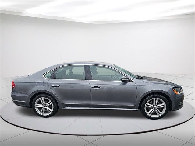 2015 Volkswagen Passat 1.8T SE Navigation