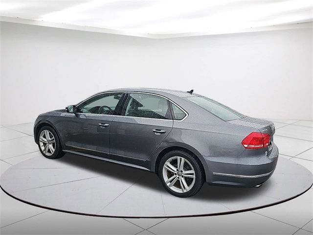 2015 Volkswagen Passat 1.8T SE Navigation