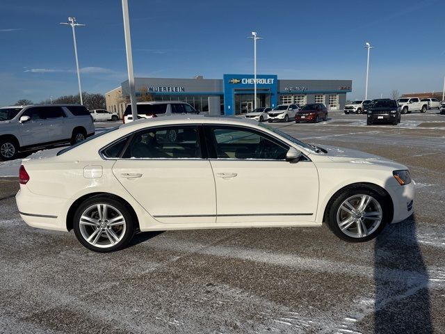 2015 Volkswagen Passat 1.8T SE Navigation