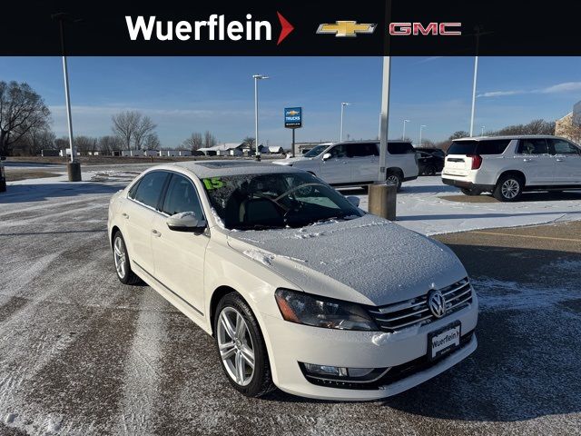 2015 Volkswagen Passat 1.8T SE Navigation