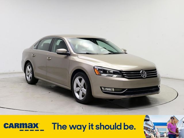 2015 Volkswagen Passat 1.8T Limited