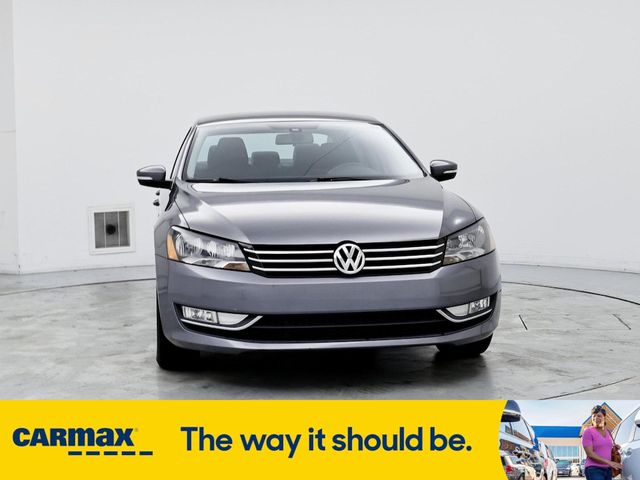 2015 Volkswagen Passat 1.8T Limited