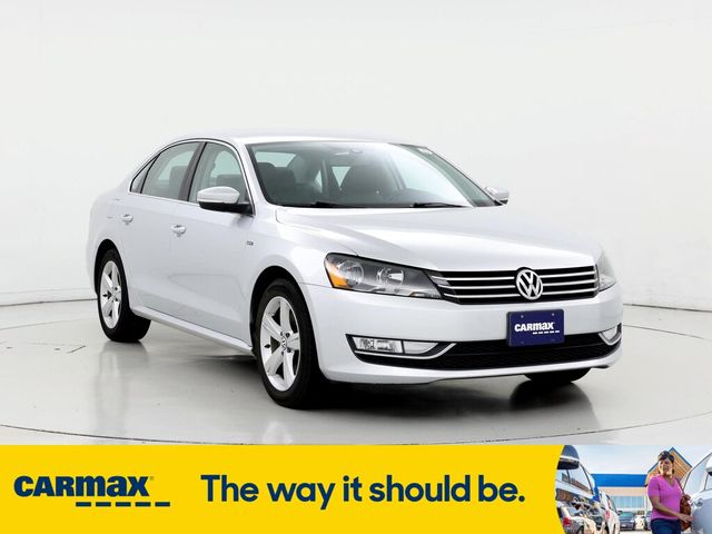 2015 Volkswagen Passat 1.8T Limited