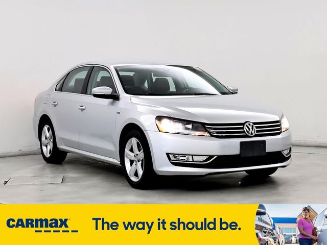 2015 Volkswagen Passat 1.8T Limited