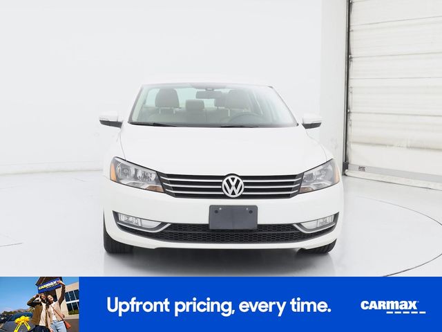 2015 Volkswagen Passat 1.8T Limited