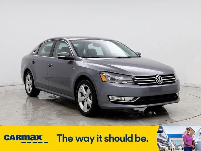 2015 Volkswagen Passat 1.8T Limited