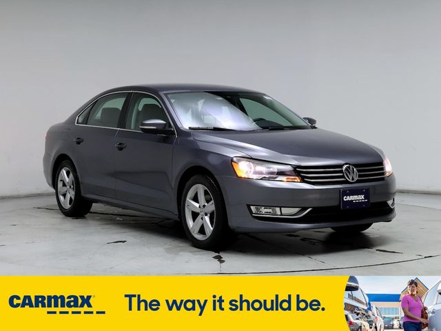 2015 Volkswagen Passat 1.8T Limited