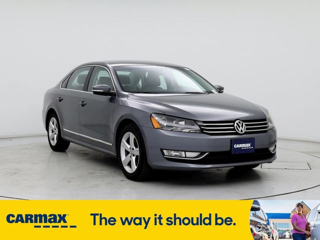 2015 Volkswagen Passat 1.8T Limited