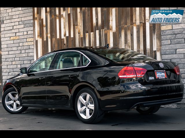 2015 Volkswagen Passat 1.8T Limited