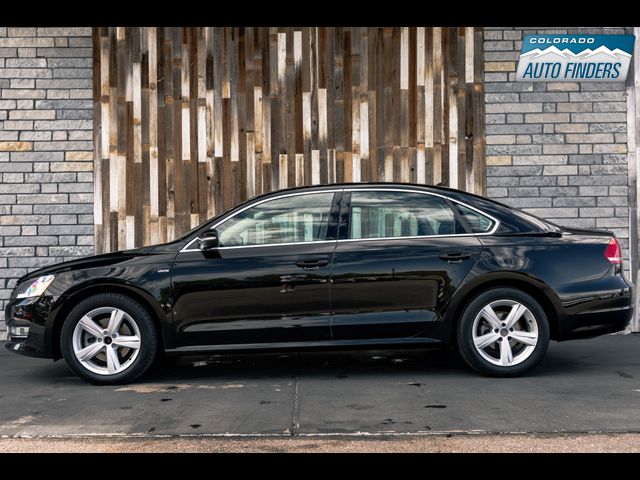 2015 Volkswagen Passat 1.8T Limited