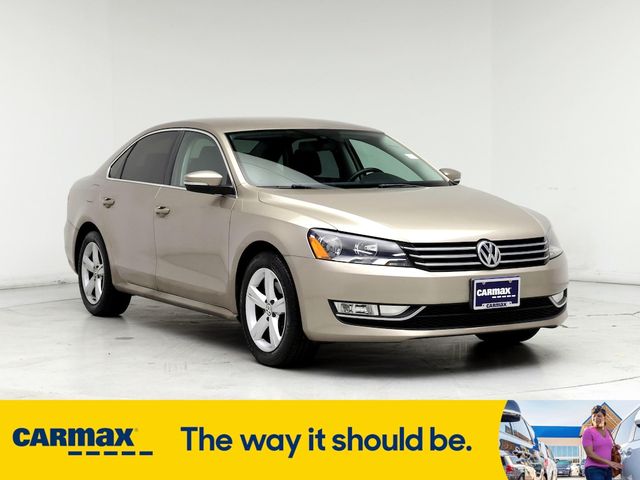 2015 Volkswagen Passat 1.8T Limited