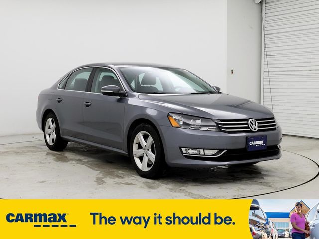 2015 Volkswagen Passat 1.8T Limited