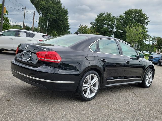 2015 Volkswagen Passat 1.8T SEL Premium