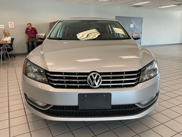 2015 Volkswagen Passat 1.8T SEL Premium