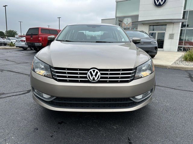 2015 Volkswagen Passat 1.8T SEL Premium