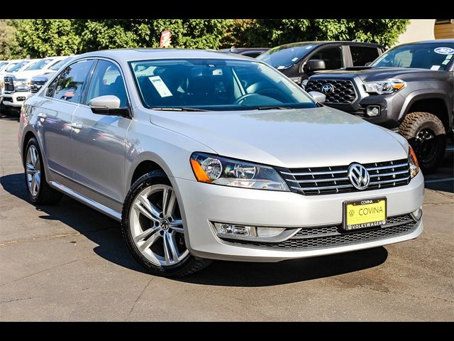 2015 Volkswagen Passat 1.8T SEL Premium