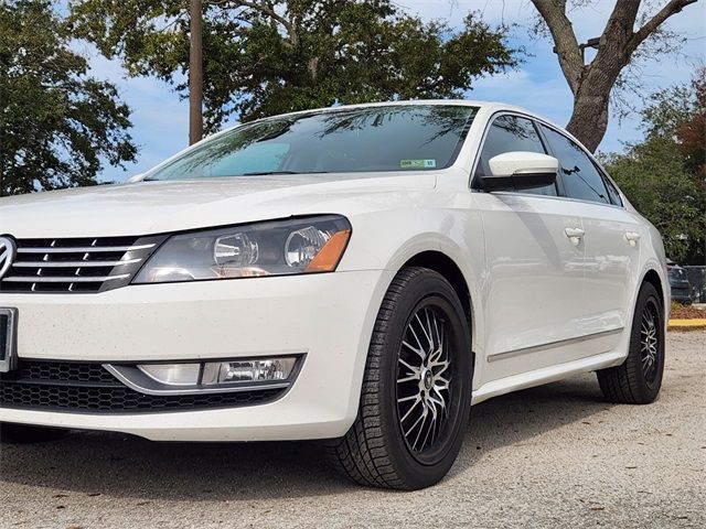 2015 Volkswagen Passat 2.0L TDI SE Navigation