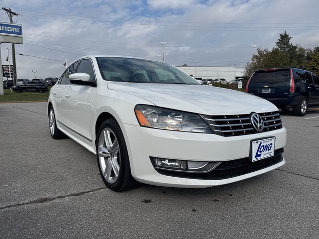 2015 Volkswagen Passat 2.0L TDI SE Navigation