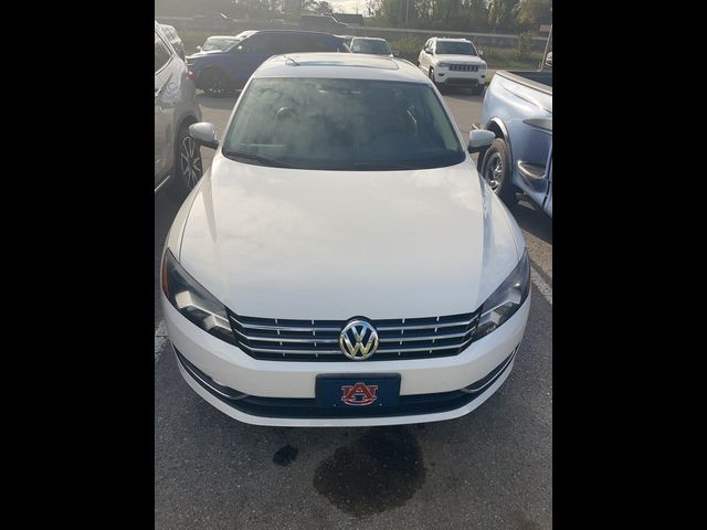 2015 Volkswagen Passat 2.0L TDI SE Navigation