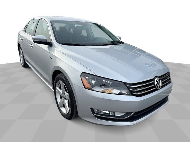 2015 Volkswagen Passat 1.8T Limited