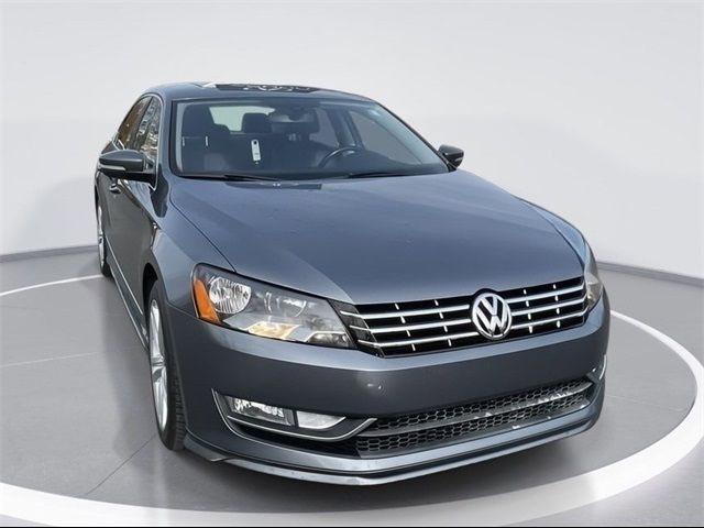 2015 Volkswagen Passat 3.6L V6 SEL Premium