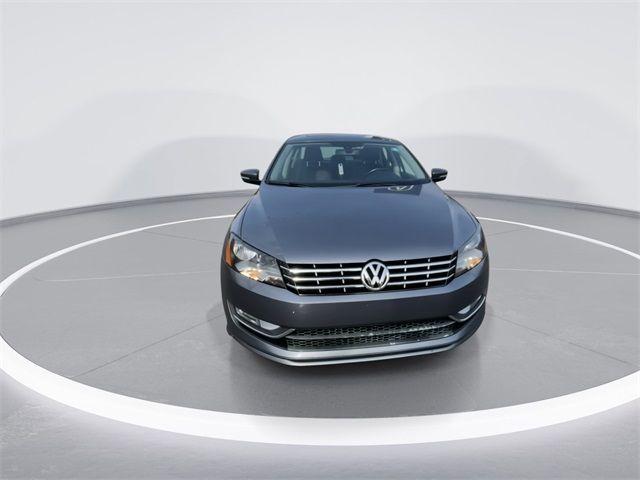 2015 Volkswagen Passat 3.6L V6 SEL Premium