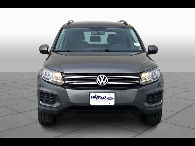 2015 Volkswagen Tiguan SE