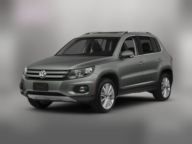 2015 Volkswagen Tiguan SE